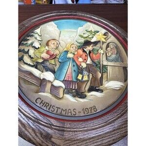 Vintage ANRI of Italy - Carved Wooden Painted 1978 CHRISTMAS The Klocker Singers